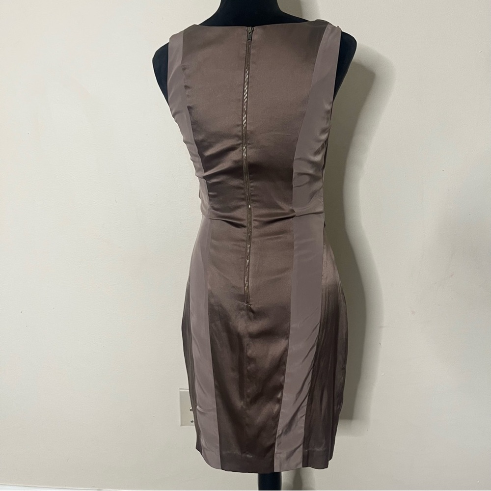 2 B Rych Women’s Taupe Sleeveless Knee Length Silk Cocktail Dress Sz XS - Picture 4 of 14